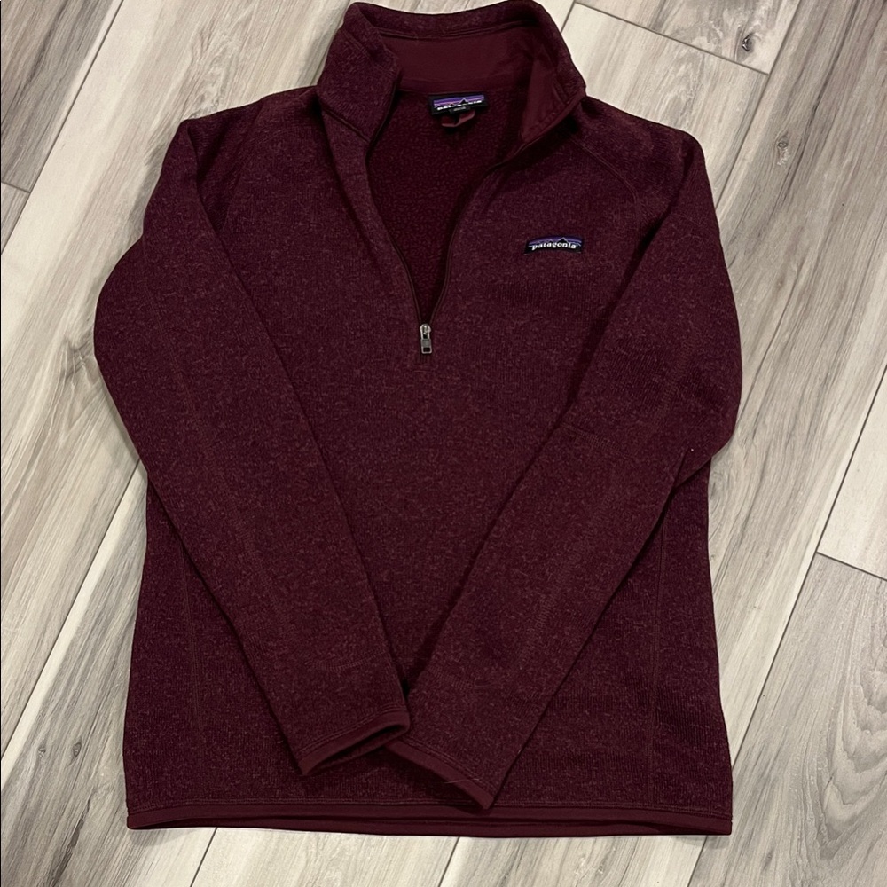 Patagonia Women's better sweater fleece 1/4 zip size M. Burgundy. Pre-owned.
